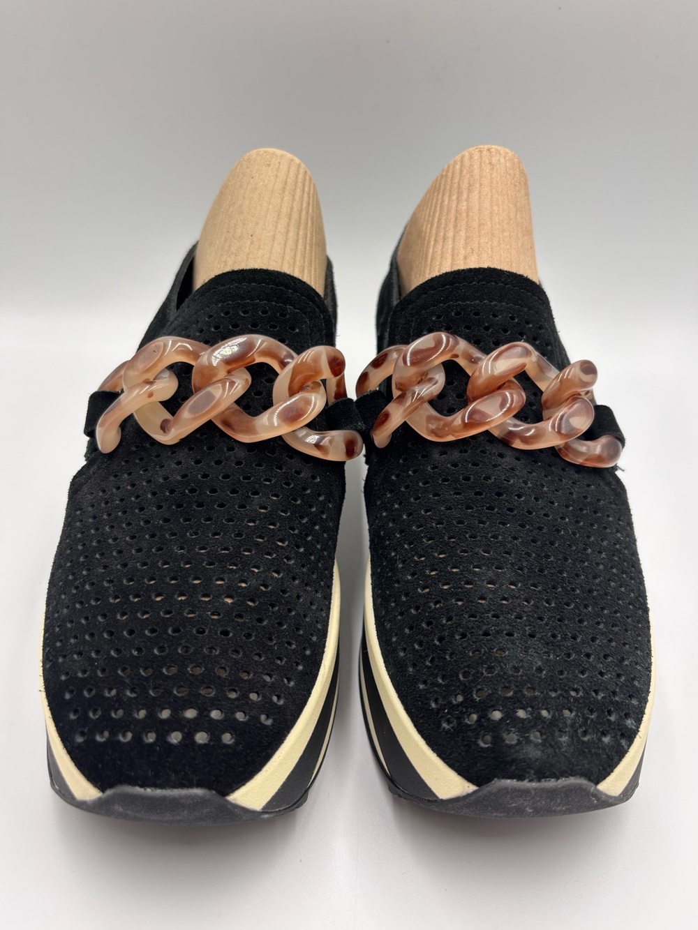 Dolce Vita Jhenee Perforated Platform Sneaker Loafer Black Suede Slip On Sz 8.5